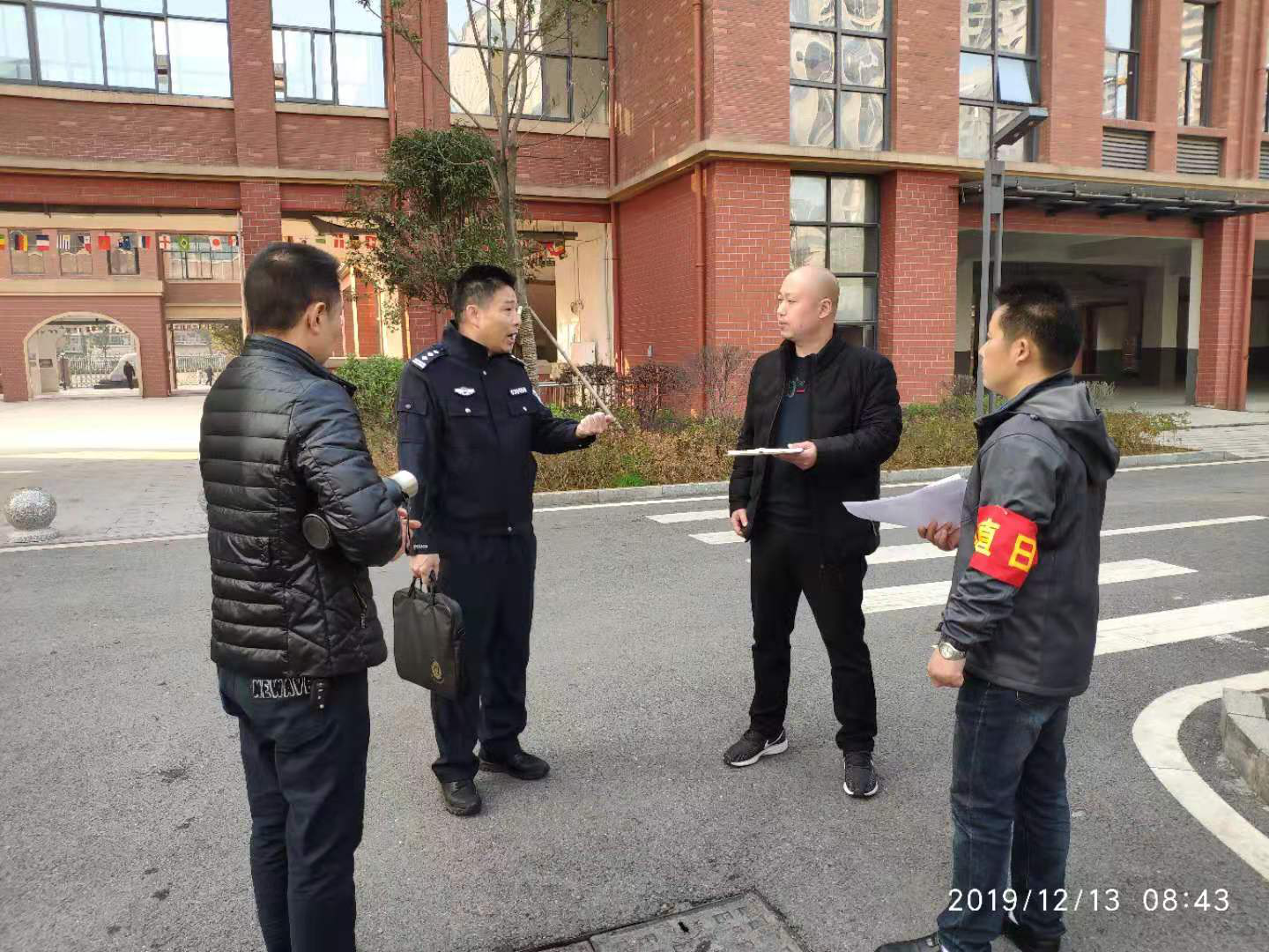净化校园环境 共创美丽天元