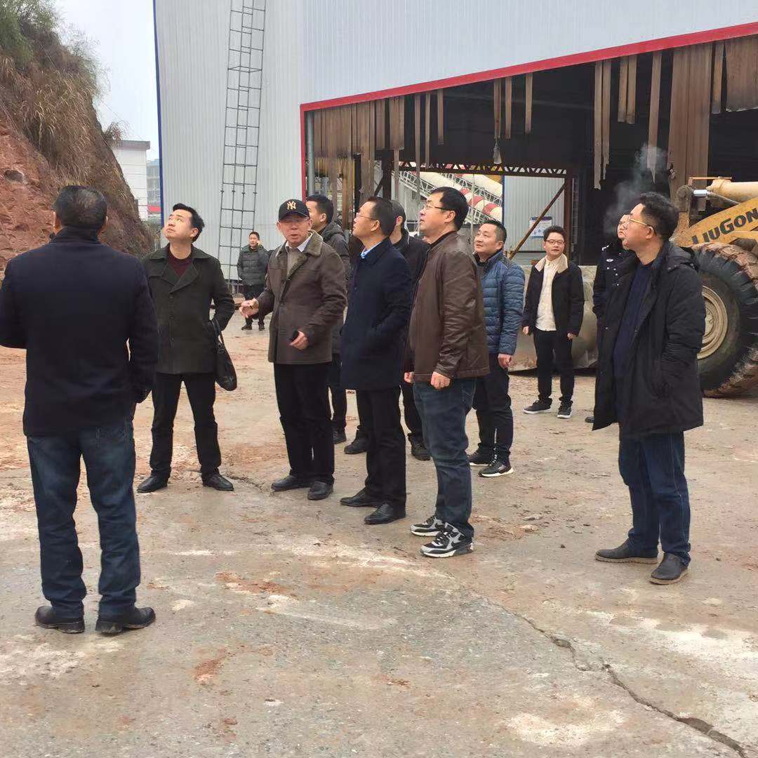 现场办公解难题 助推企业高发展