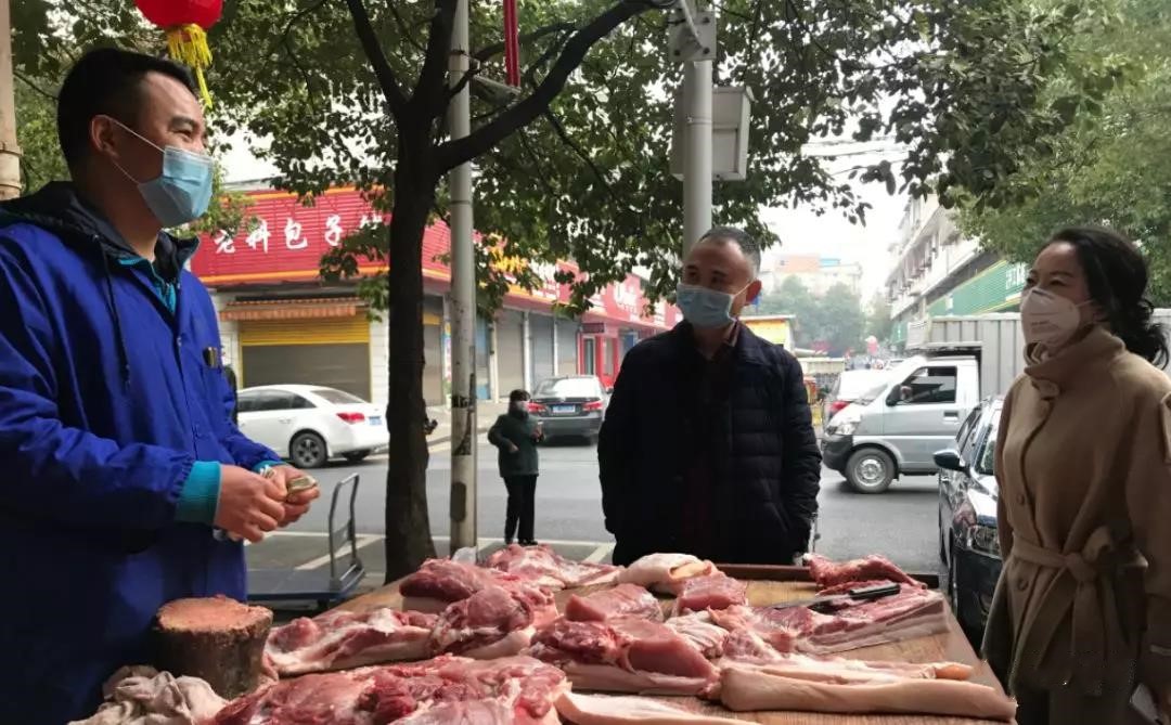 我区加大农贸市场疫情防控力度