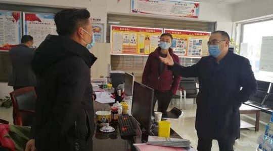 我们在坚守中期待春暖花开  ——状元洲街道党工委书记李锋
