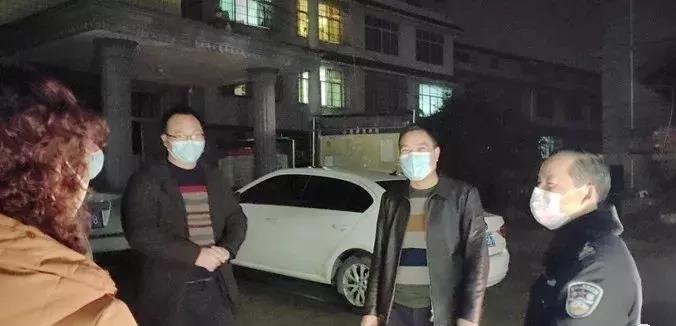 战疫一线，一名基层干部的硬核担当 ——记田江街道党工委书记王永红