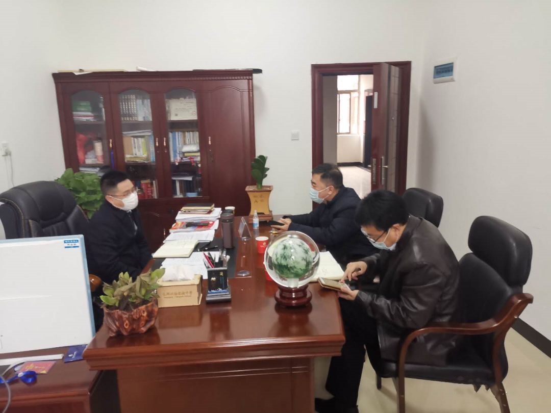 张亚云到湘郡铭志学校指导疫情防控工作