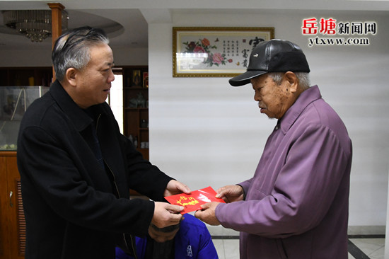 春节将至 傅博华看望慰问困难党员、帮扶对象