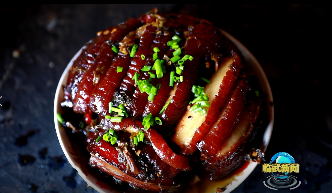 乡里走油肉  浓香四溢年味足