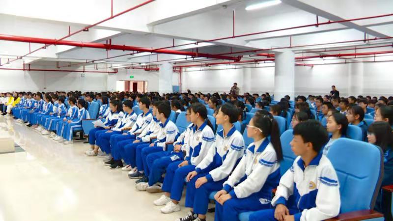 秋季高中助学活动