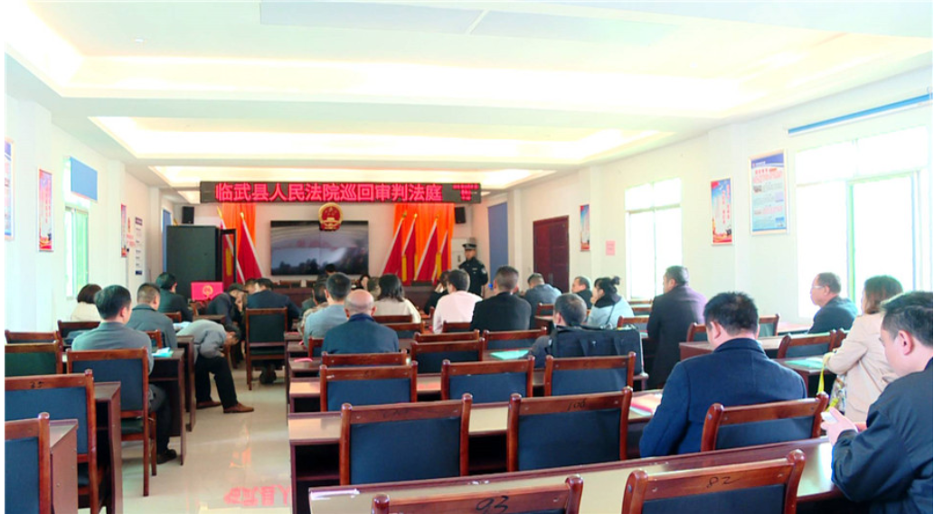 县法院：巡回法庭进乡村 多元调解化纠纷