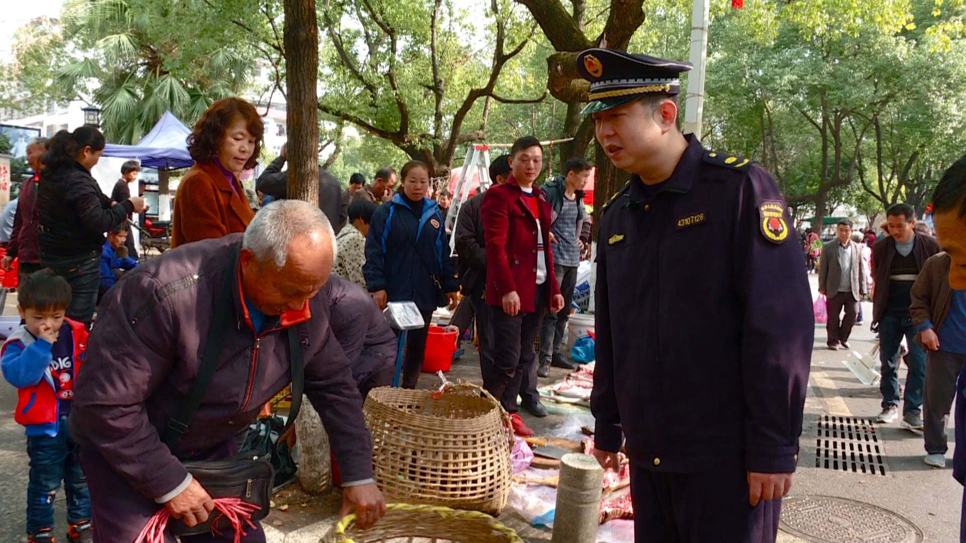 【春节我在岗】城管人的“敬业福”