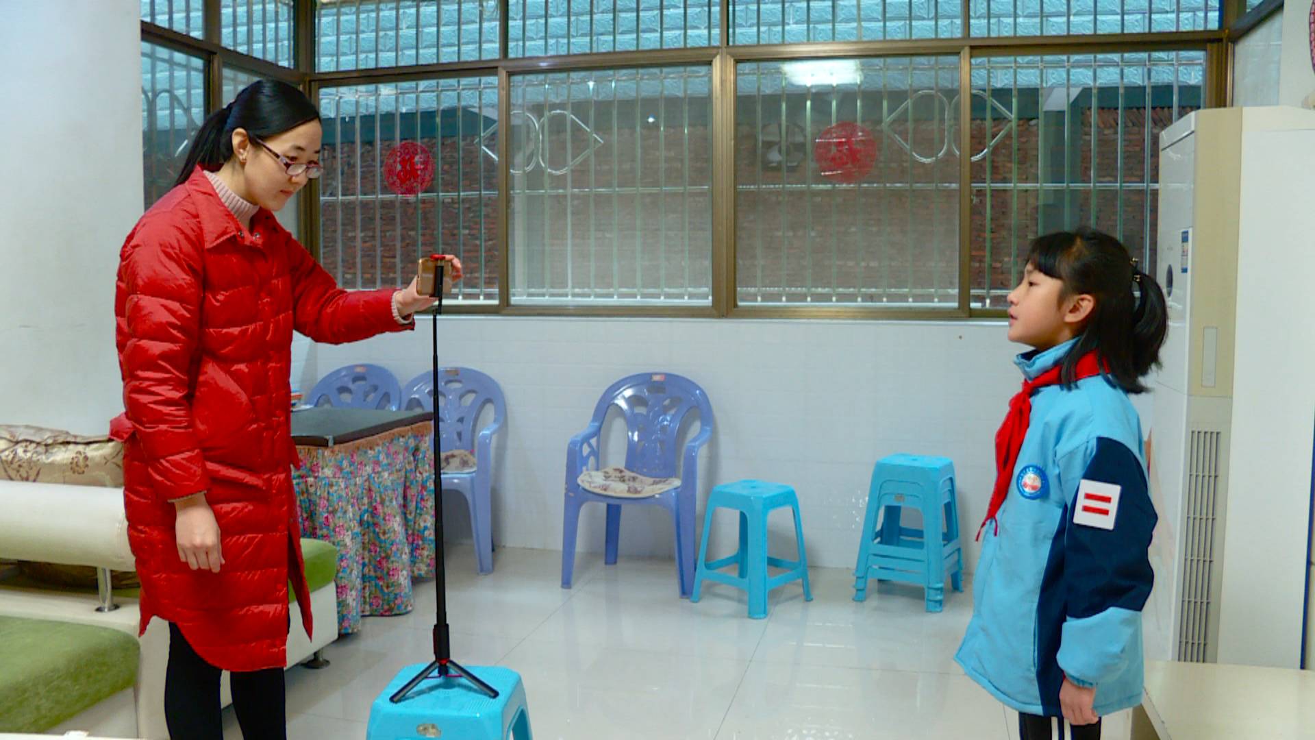 《逆行的光》：9岁小学生用歌声为疫情一线医护人员加油