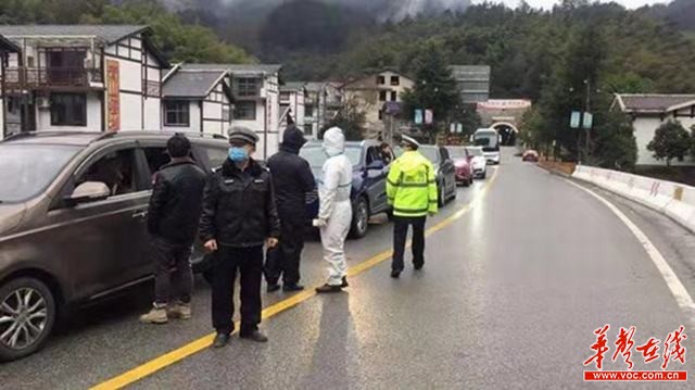 【战“役”第一线】张家界交警李铁连续执勤60小时 累倒在疫情防控一线