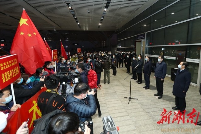 倾力壮行色 战士气益豪——我省各方关心关爱抗疫一线医护人员纪实