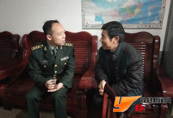 冬日温情：县人武部领导走访慰问部分现役军人家属