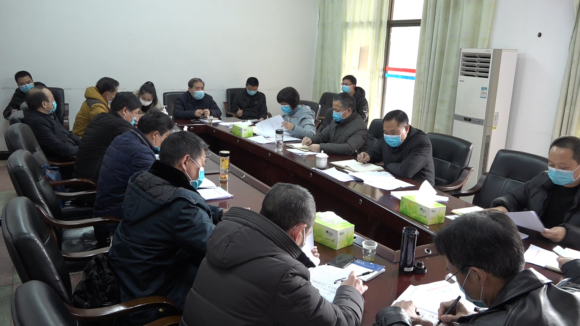 尹培国：深入开展联防联控 坚决打赢疫情阻击战