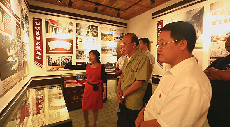 【不忘初心 牢记使命】传承红色基因  精准对接贫困群众就业需求