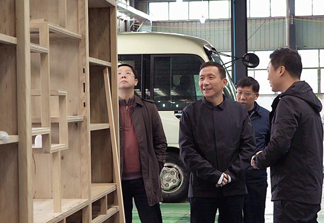 欧阳锋来我县调研承接产业转移工作