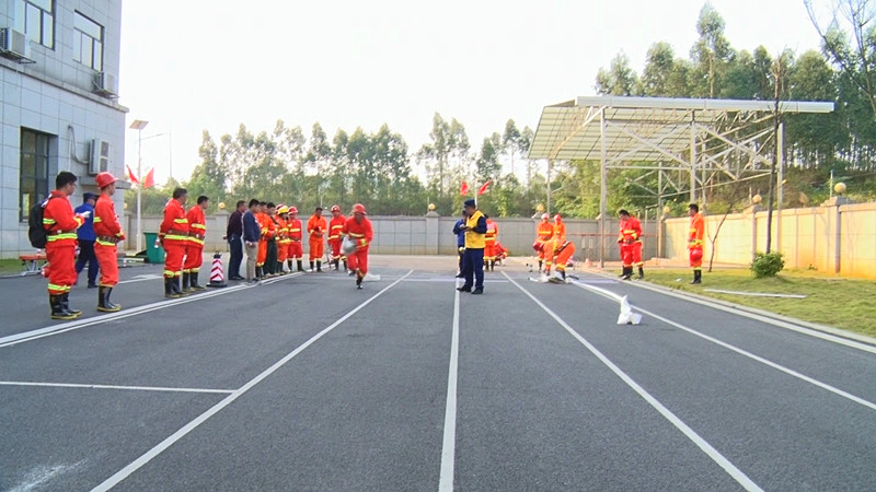 我县开展乡镇专职消防队业务比武竞赛