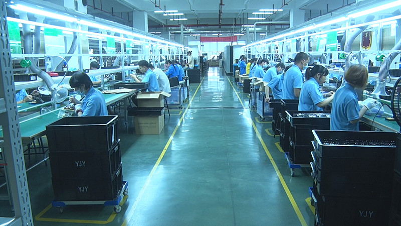 桂阳：软硬齐抓推进园区建设