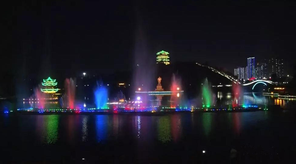 县文化园音乐喷泉华丽升级