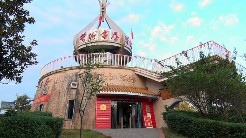 蓉城书屋迎来读书“热”