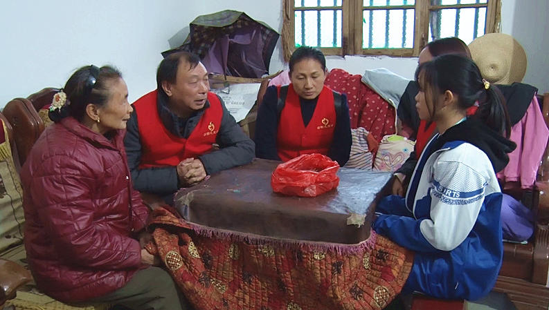 三年！县古郡志愿者协会“致敬困境中的行善者”