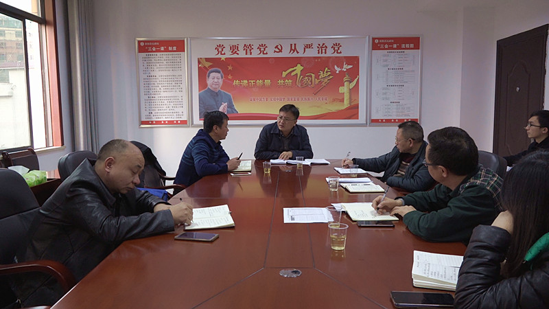 县领导调研民政工作