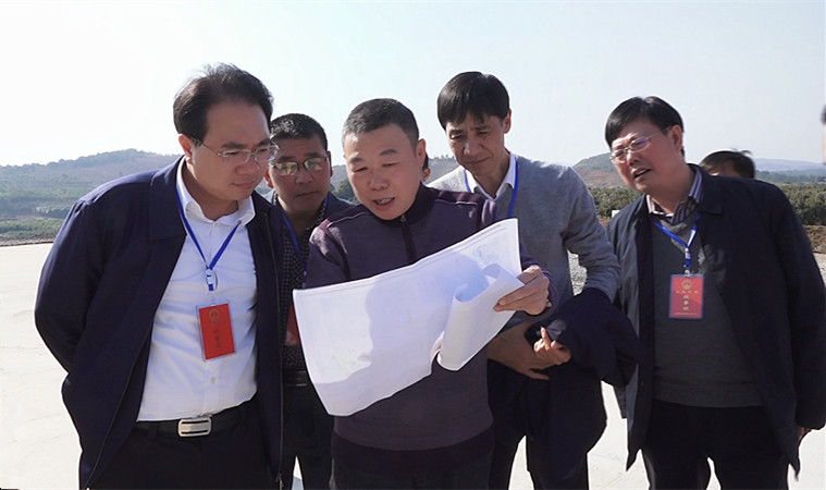  驻桂省市人大代表视察：朱阳辉率第二组视察重大交通项目前期工作情况