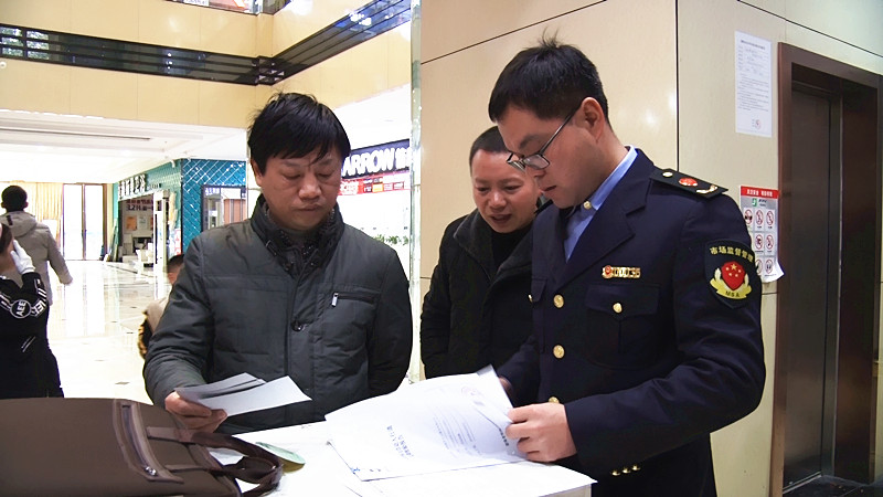 县市场监管局开展药品和特种设备专项检查