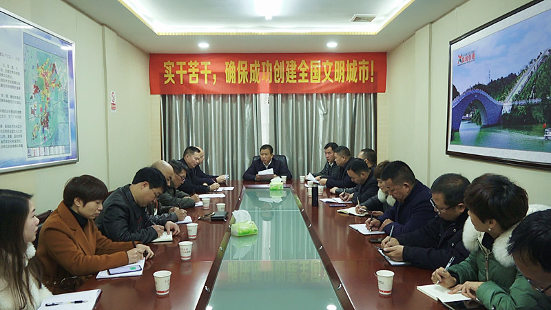  彭生智节前走访慰问坚守岗位一线干部职工：恪尽职守  扎实工作  确保全县人民平安祥和过节