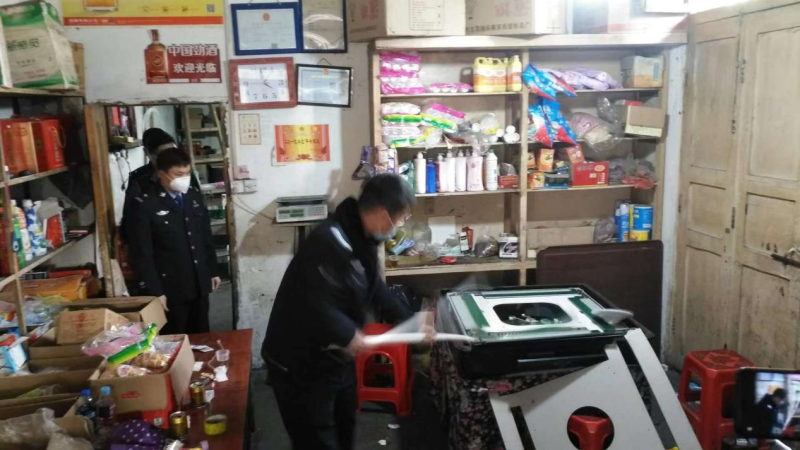 塘市镇：疫情期间 严查赌博场所