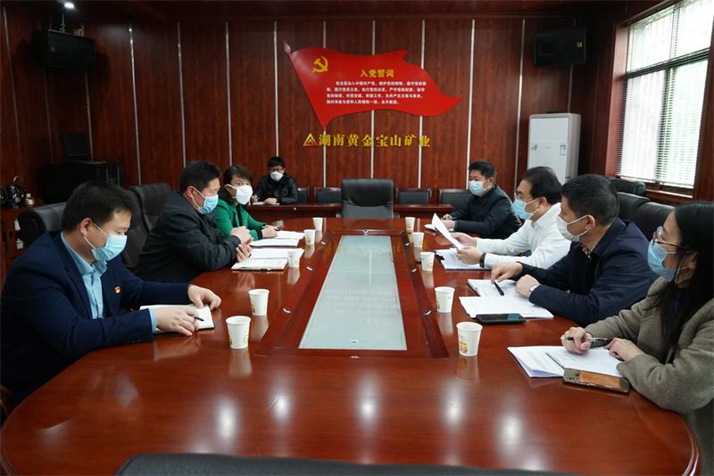 朱阳辉调研指导社区疫情防控、企业复工复产