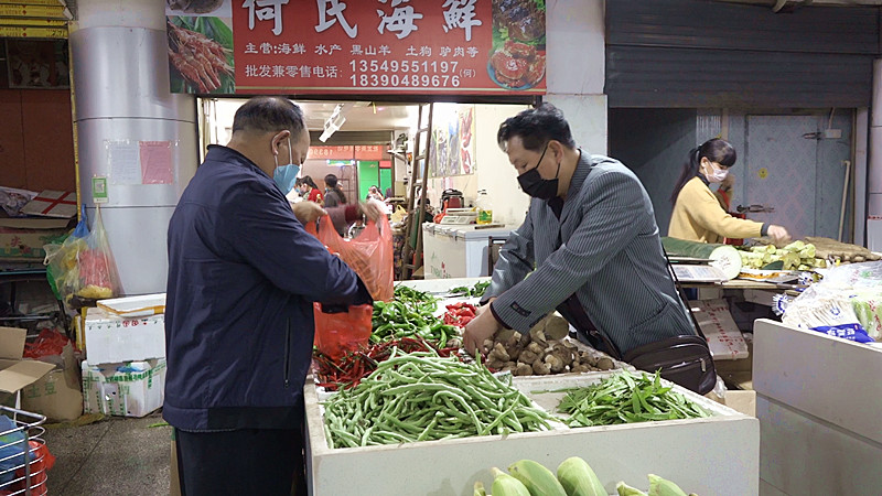 【复工复产】县商贸城复市：防疫运营两不误