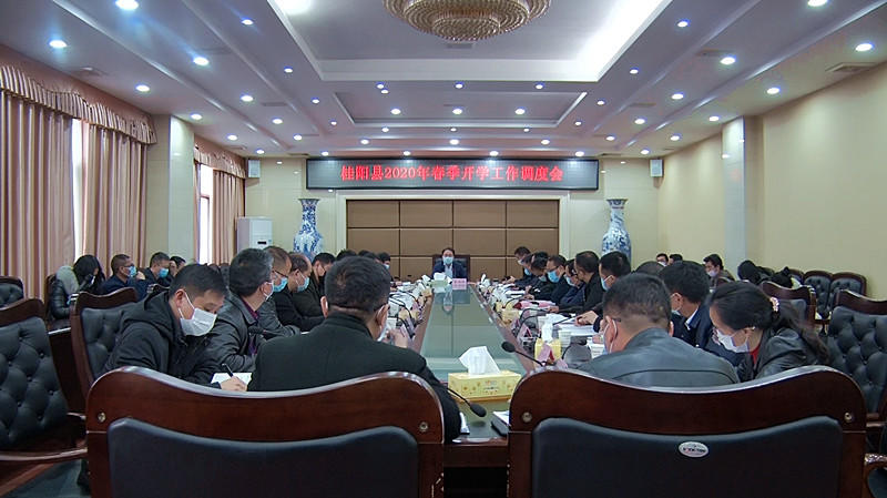 朱阳辉：科学管理 精准施策 周密做好开学准备工作