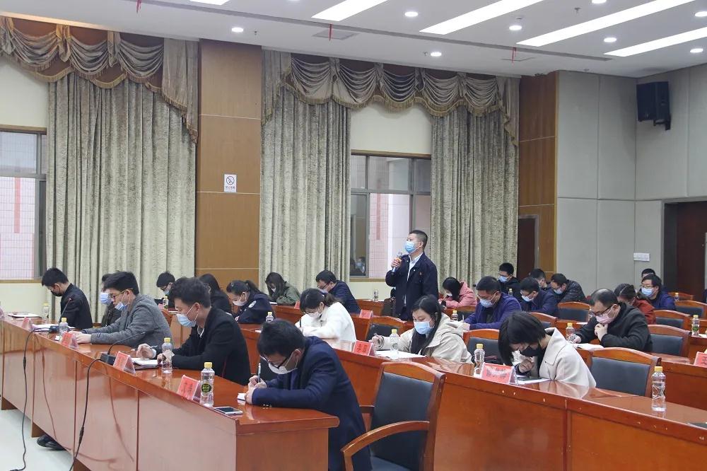 这场特殊的“考试”，县委书记出题