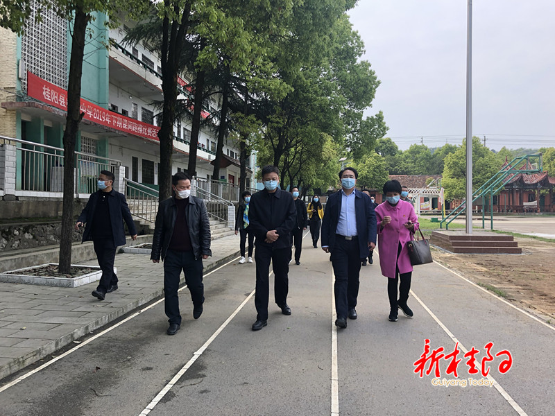 朱阳辉督导复学及棚改项目建设工作：安全有序复学复课   高标准推进棚改项目