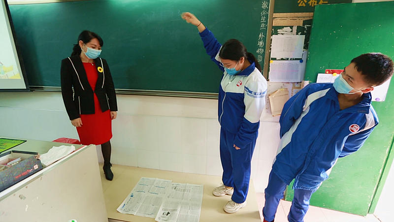 心理辅导进校园   筑牢学生心理“防护墙”