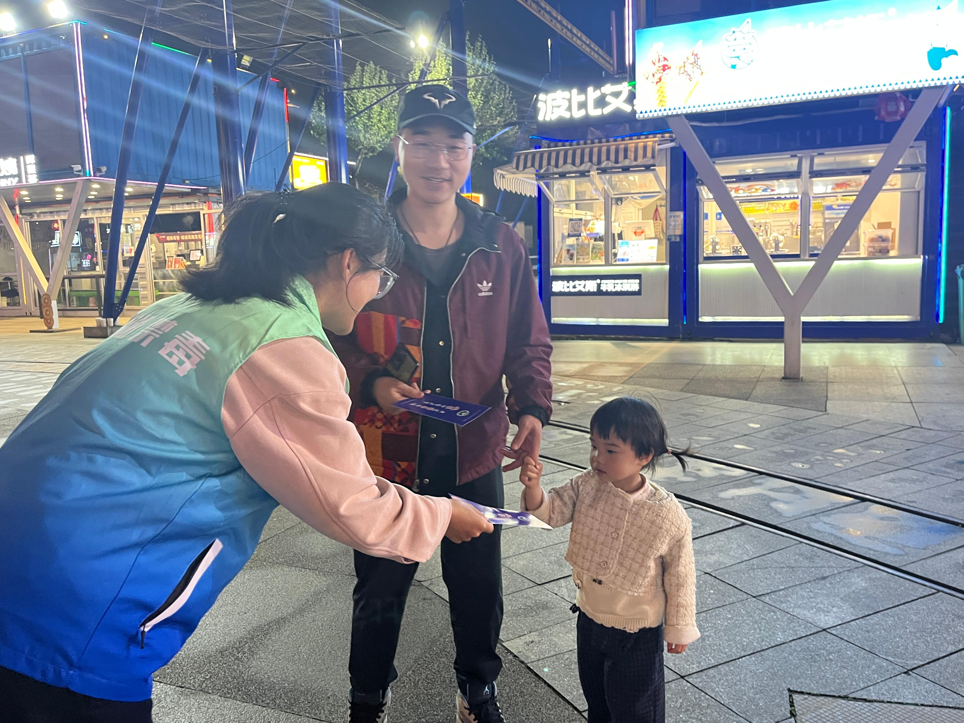 雨湖区：禁毒宣传进景区 筑牢安全“防毒墙”