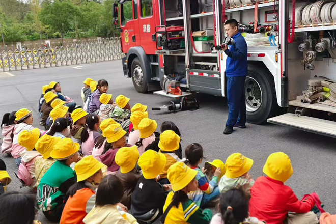 [消防救援大队]体验+创作  让消防宣传“活”起来