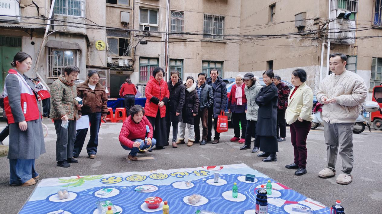 牡丹社区开展“春锋送暖·权益同行”主题活动