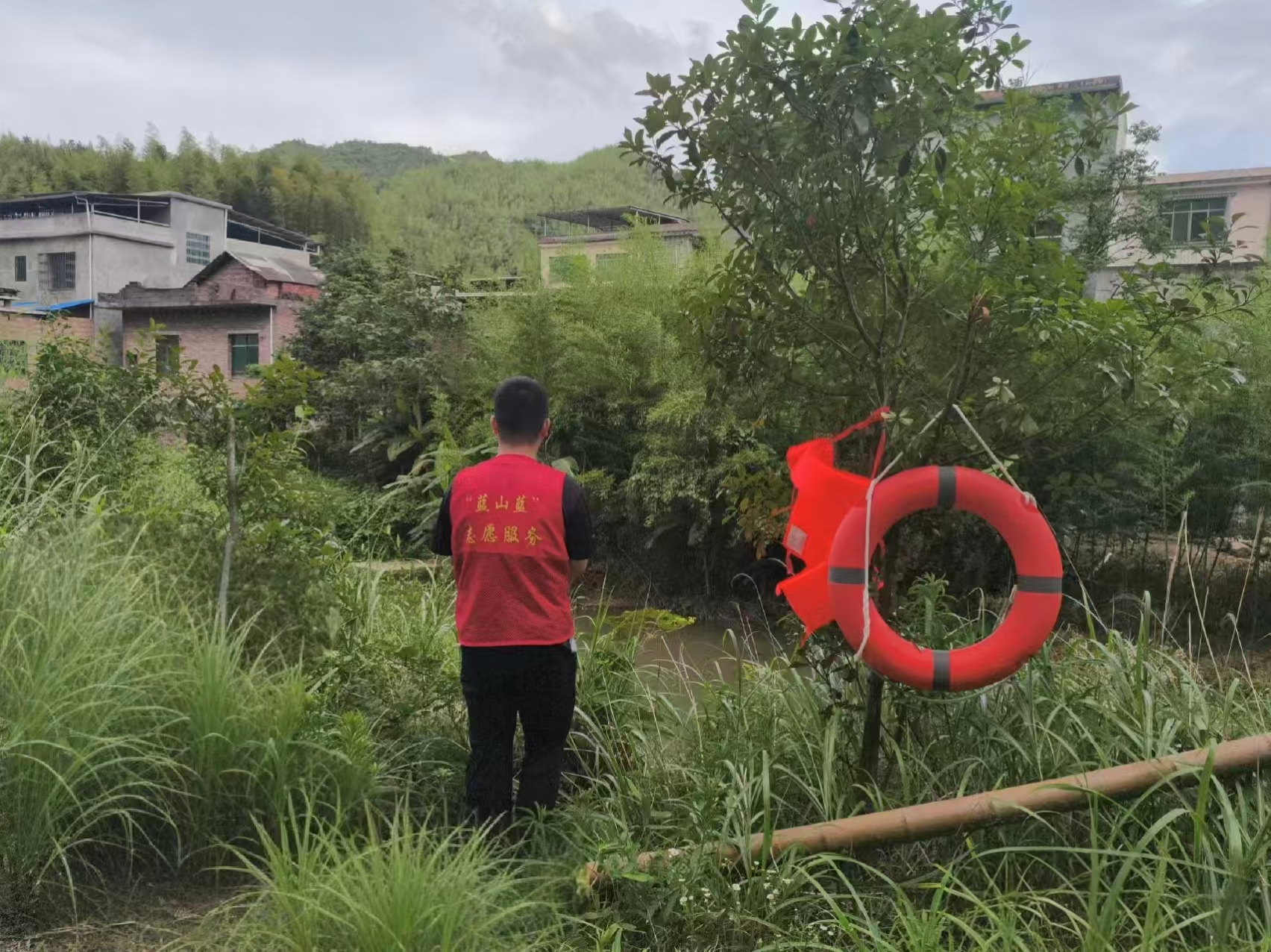 浆洞瑶族乡：防溺水巡防结合，守护安全