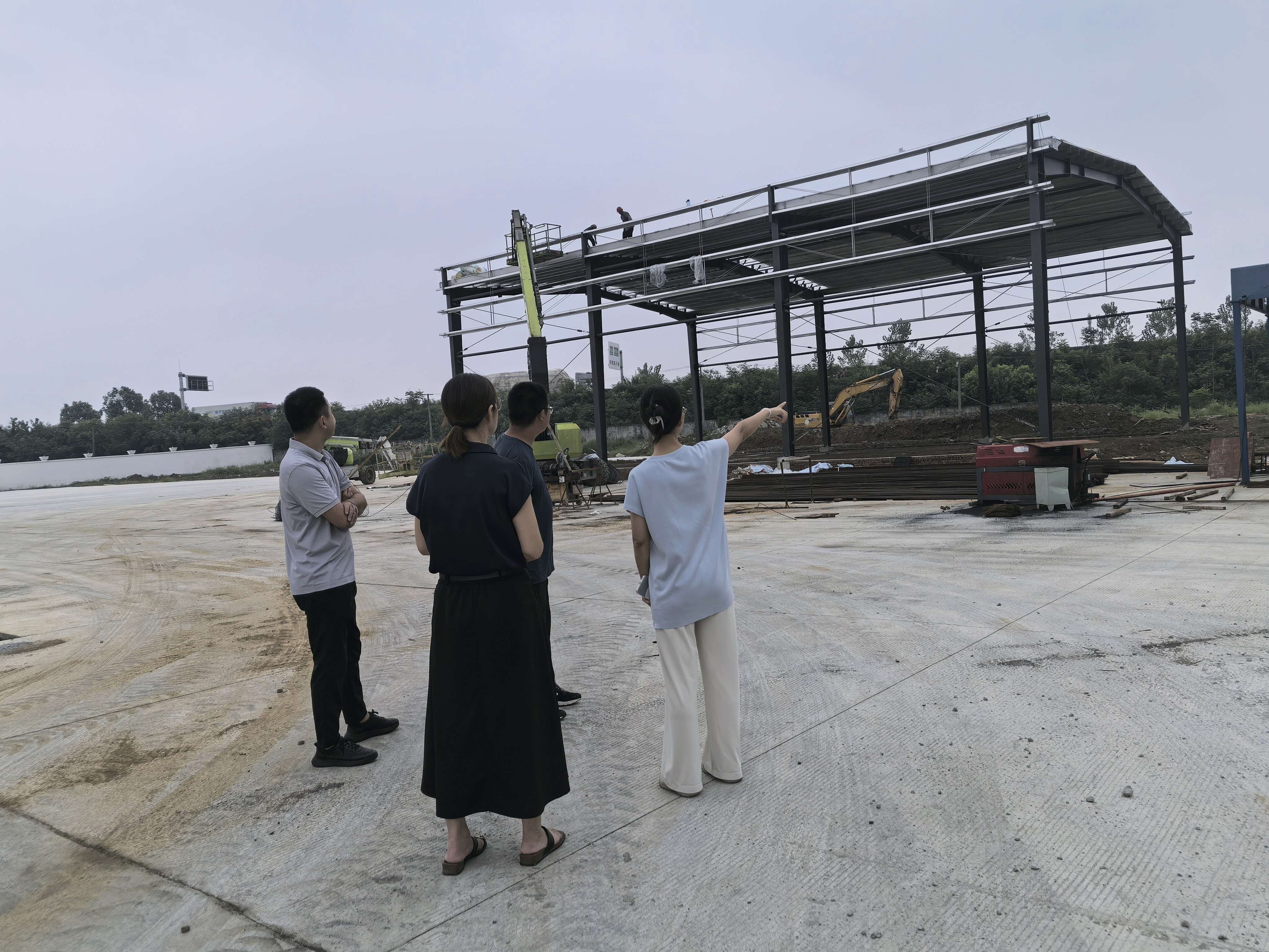 斗姆湖街道开展高温安全生产专项检查