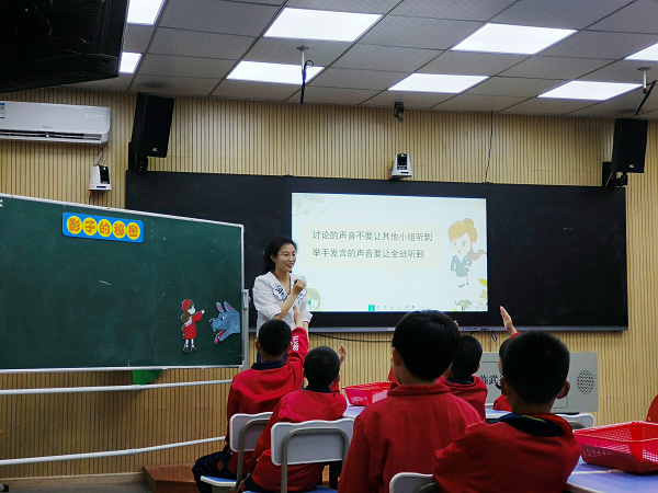 臨武縣第五片區(qū)小學(xué)科學(xué)教師實(shí)驗(yàn)教學(xué)基本功競賽舉行