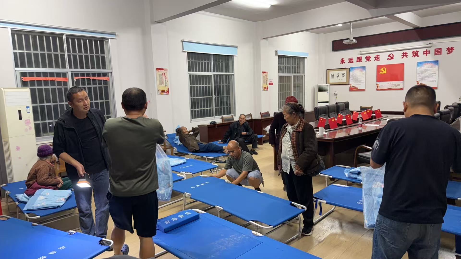 默戎镇：防汛值守不松劲 安全检查筑防线