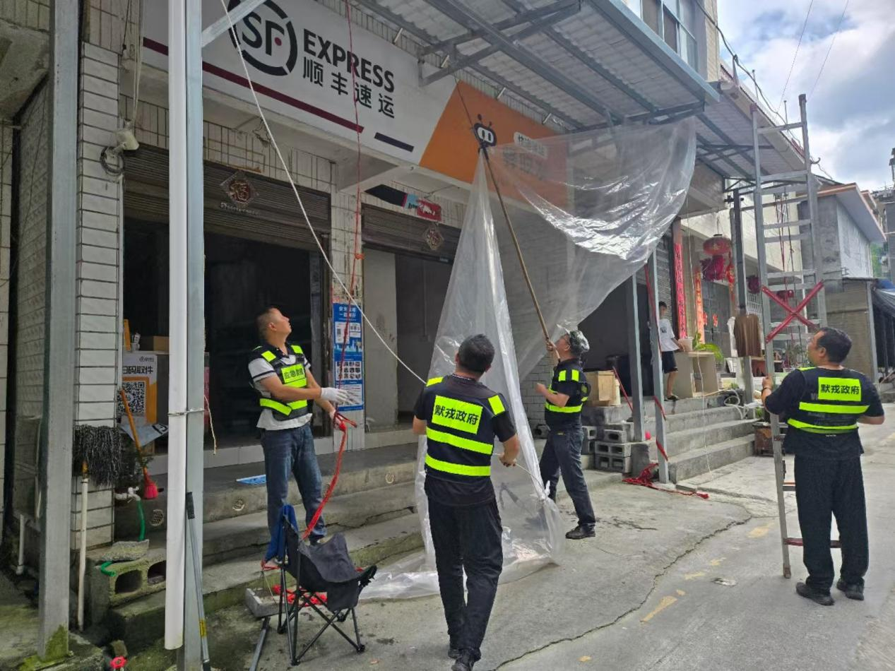 默戎镇：严查消防隐患 整治乱搭乱建 筑牢乡村安全“防护网”