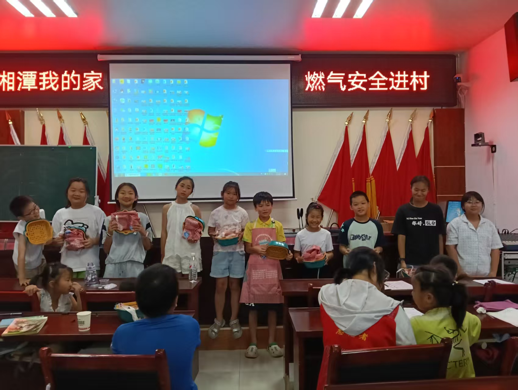 【十大重点攻坚行动】雨湖区城管局：燃气安全科普课堂在泉塘子村开讲