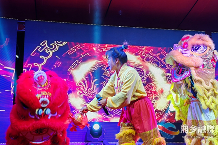 [泉塘镇]“法”味灯谜闹元宵 载歌载舞庆佳节