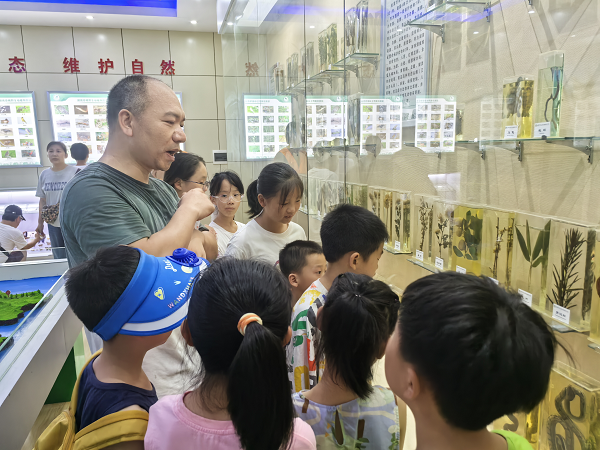 曙光社區(qū)：探秘“森林課堂” 感受家鄉(xiāng)生態(tài)魅力