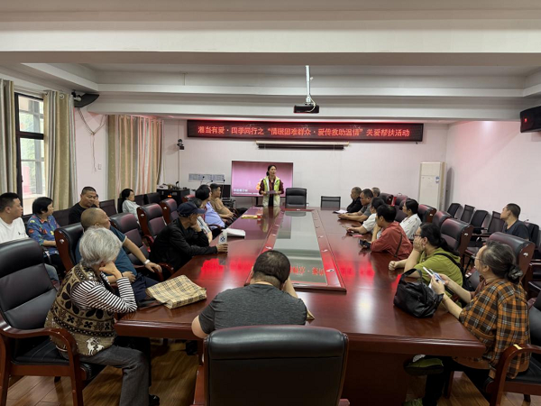 建設(shè)路街道開展“情暖困難群眾?愛傳救助溫情”關(guān)愛幫扶活動