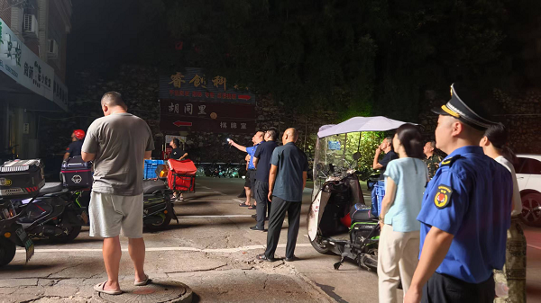 大桥社区：开展专项行动 筑牢安全防线