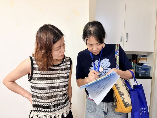 建设路街道开展平安建设大走访活动