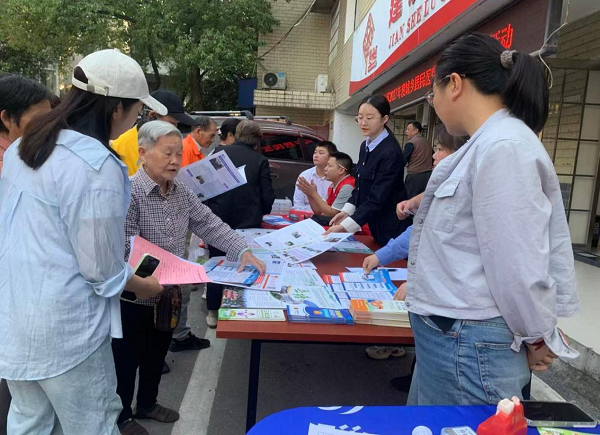 建设路社区开展老年人反诈防骗专题宣讲活动