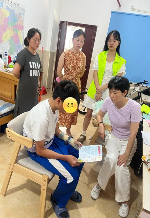 石鼓区开展关爱保护未成年人系列活动之—— “石”时守“未”伴成长
